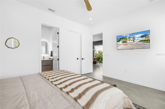 2305 TEMPLE STREET, Sarasota, FL 34239