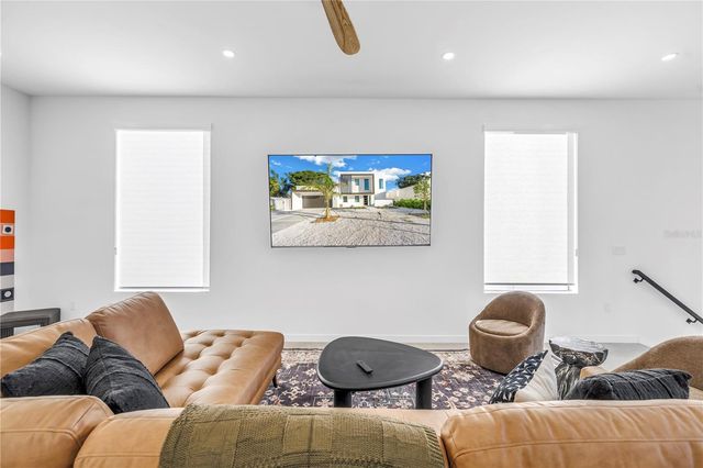 2305 TEMPLE STREET, Sarasota, FL 34239
