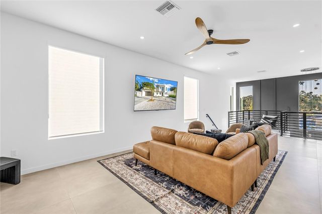 2305 TEMPLE STREET, Sarasota, FL 34239