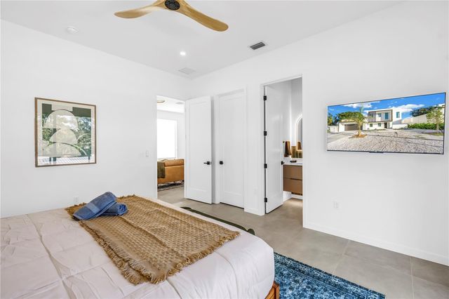 2305 TEMPLE STREET, Sarasota, FL 34239