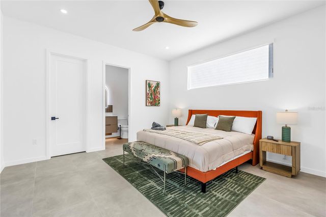 2305 TEMPLE STREET, Sarasota, FL 34239