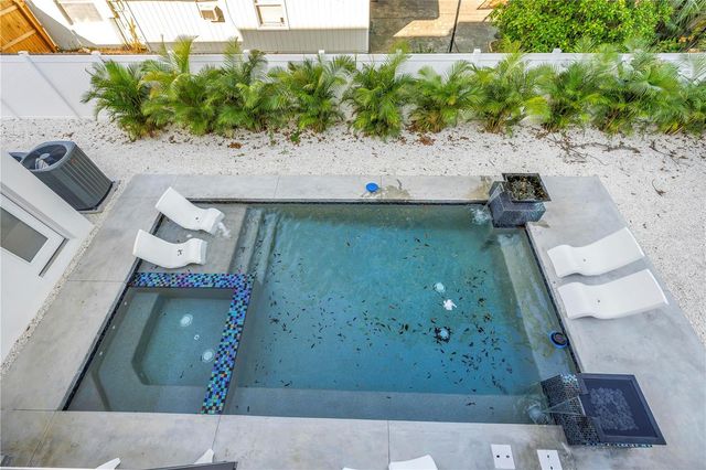 2305 TEMPLE STREET, Sarasota, FL 34239
