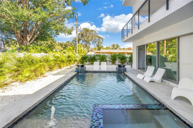 2305 TEMPLE STREET, Sarasota, FL 34239