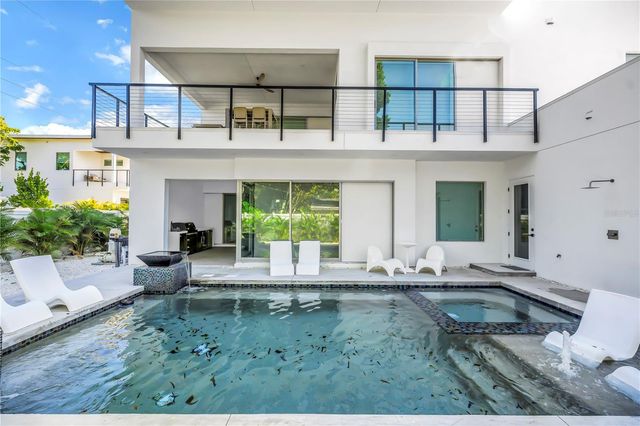 2305 TEMPLE STREET, Sarasota, FL 34239