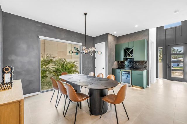 2305 TEMPLE STREET, Sarasota, FL 34239