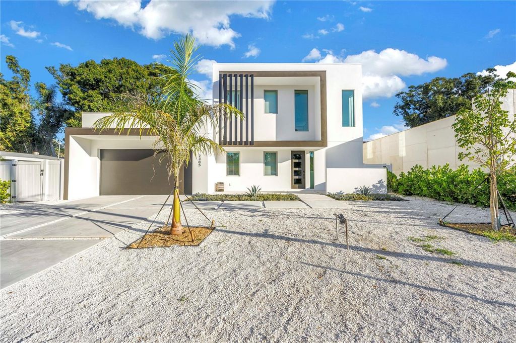 2305 TEMPLE STREET, Sarasota, FL 34239