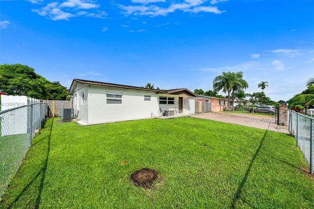 30334 SW 158th Court, Homestead, FL 33033