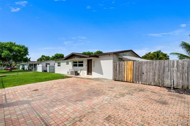 30334 SW 158th Court, Homestead, FL 33033