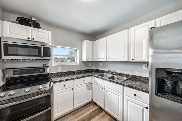 30334 SW 158th Court, Homestead, FL 33033