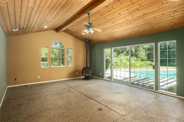 4351 N Wilson Avenue, Fresno, CA 93704