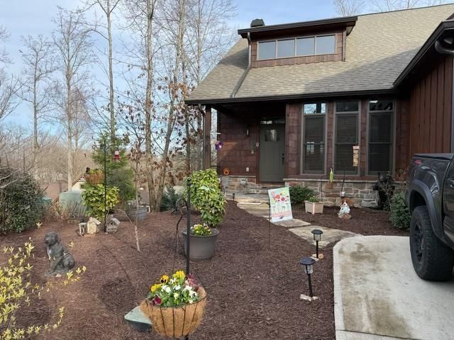 5 Upper Knoll Drive, Blue Ridge, GA 30513