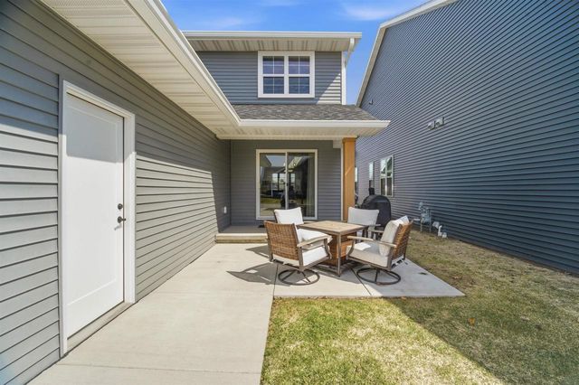 209 RED CEDAR PARKWAY, Kimberly, WI 54136