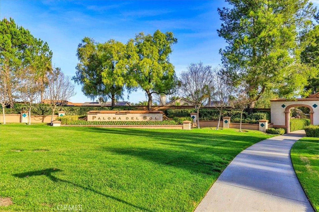 Image 29 of property listing at 43115 Corte Landeros, Temecula, CA 92592