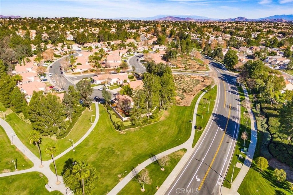 Image 37 of property listing at 43115 Corte Landeros, Temecula, CA 92592