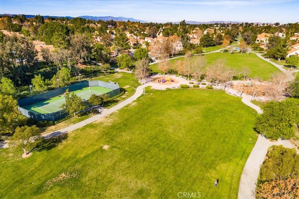 Image 39 of property listing at 43115 Corte Landeros, Temecula, CA 92592