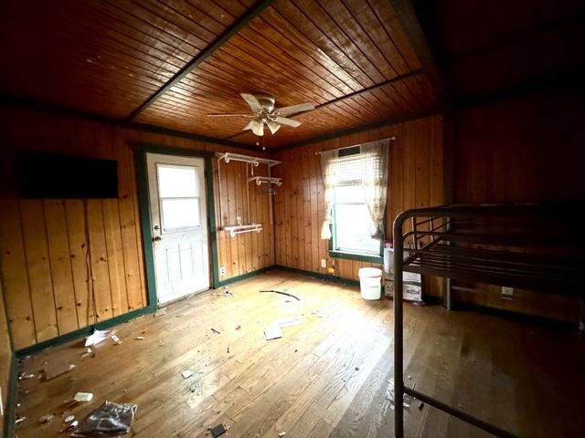 613 W Main Street, Crowley, TX 76036