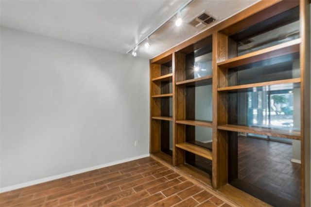 6000 N Pennsylvania Avenue 103, Oklahoma City, OK 73112