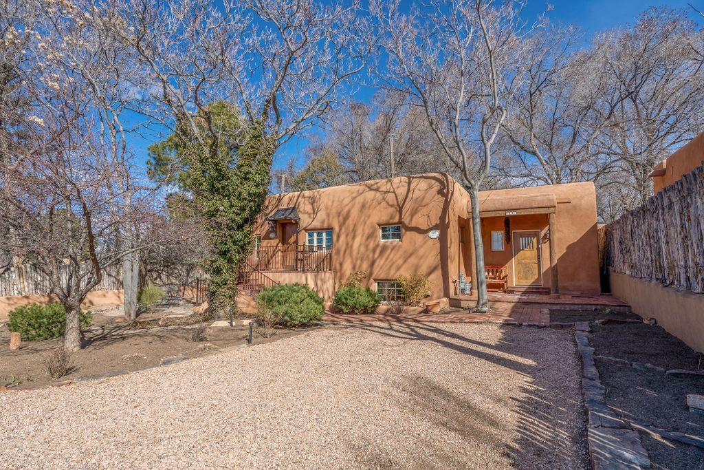 625 Garcia Street, Santa Fe, NM 87505