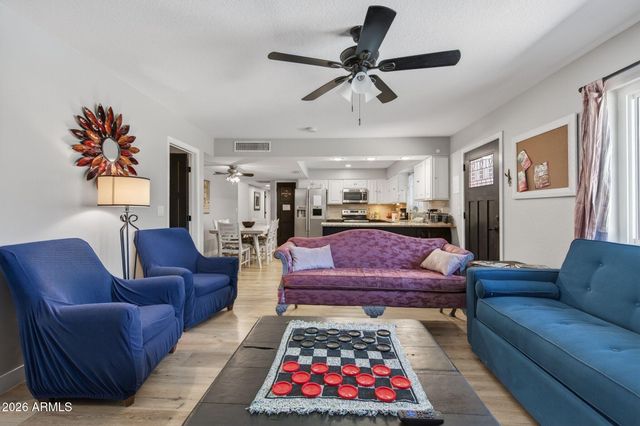 3502 W CINNABAR Avenue, Phoenix, AZ 85051