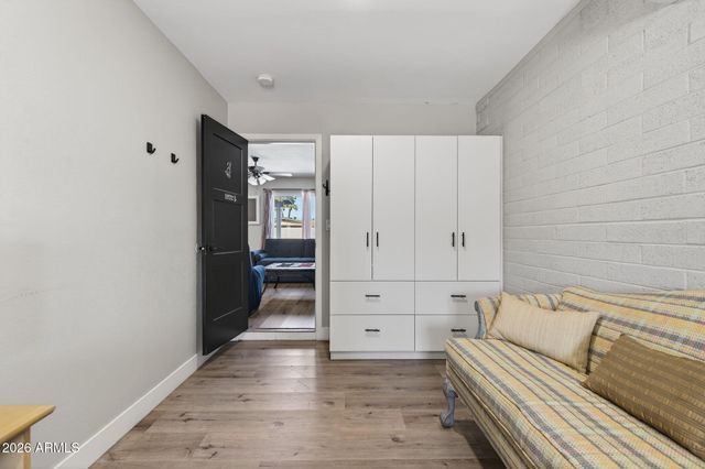 3502 W CINNABAR Avenue, Phoenix, AZ 85051