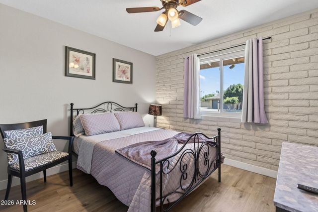 3502 W CINNABAR Avenue, Phoenix, AZ 85051