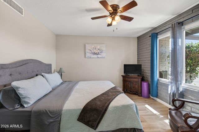 3502 W CINNABAR Avenue, Phoenix, AZ 85051