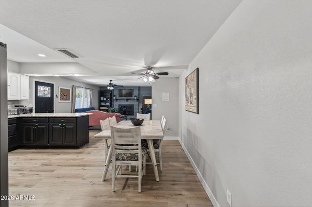 3502 W CINNABAR Avenue, Phoenix, AZ 85051