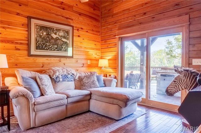 24606 Pike 248, Louisiana, MO 63353