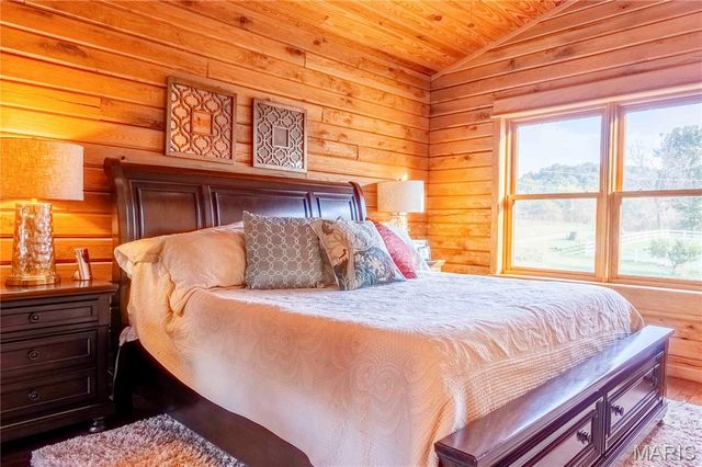 24606 Pike 248, Louisiana, MO 63353