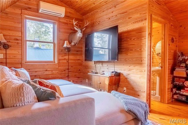 24606 Pike 248, Louisiana, MO 63353