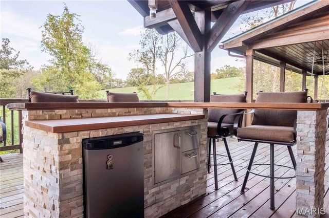 24606 Pike 248, Louisiana, MO 63353