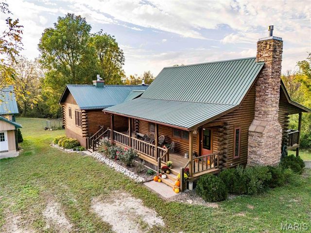 24606 Pike 248, Louisiana, MO 63353