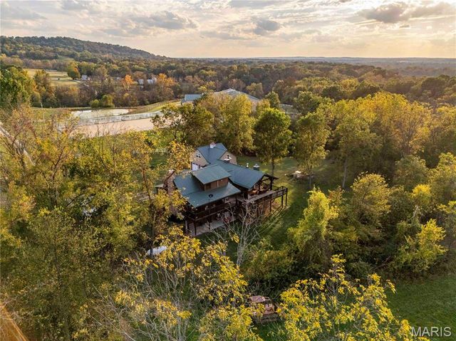 24606 Pike 248, Louisiana, MO 63353