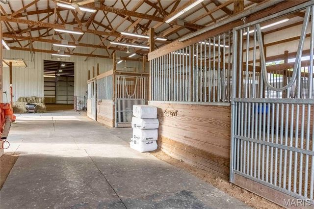 24606 Pike 248, Louisiana, MO 63353