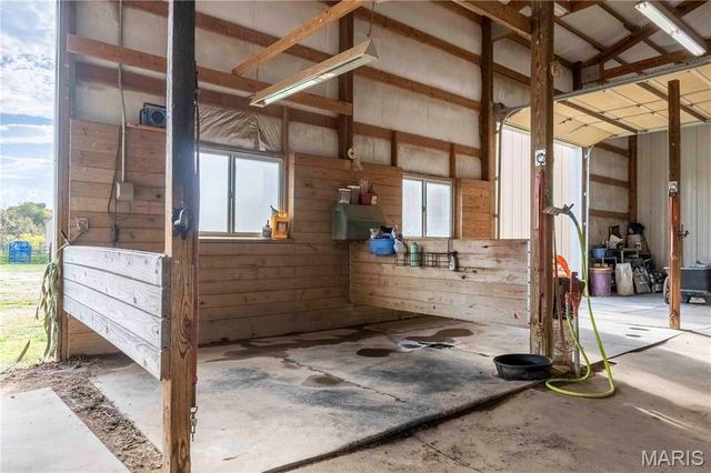 24606 Pike 248, Louisiana, MO 63353