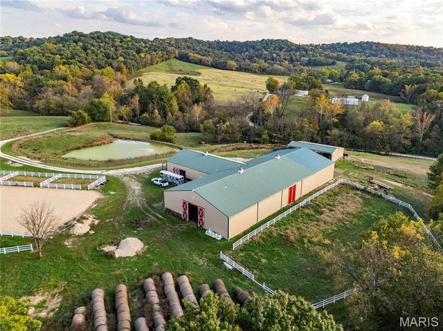 24606 Pike 248, Louisiana, MO 63353