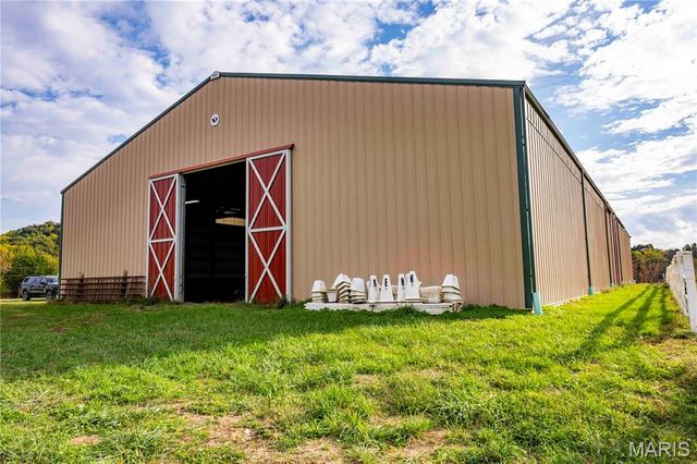 24606 Pike 248, Louisiana, MO 63353