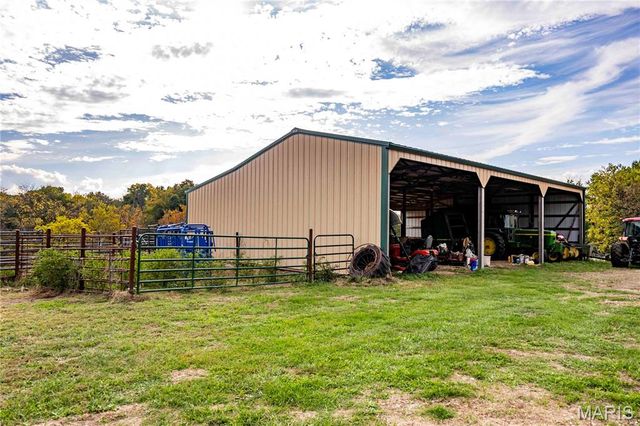 24606 Pike 248, Louisiana, MO 63353