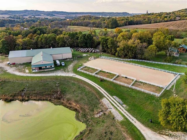 24606 Pike 248, Louisiana, MO 63353