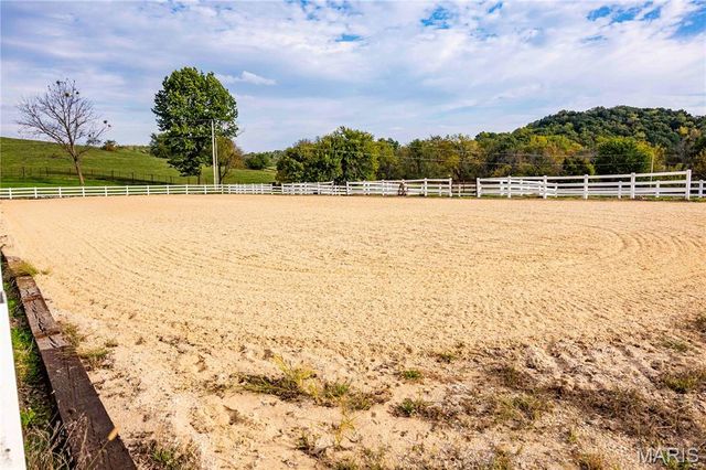 24606 Pike 248, Louisiana, MO 63353