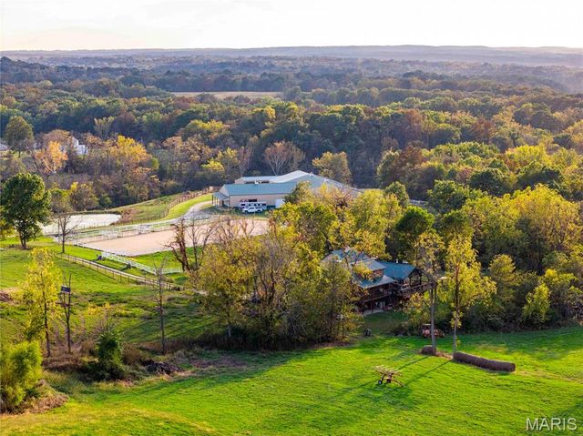 24606 Pike 248, Louisiana, MO 63353