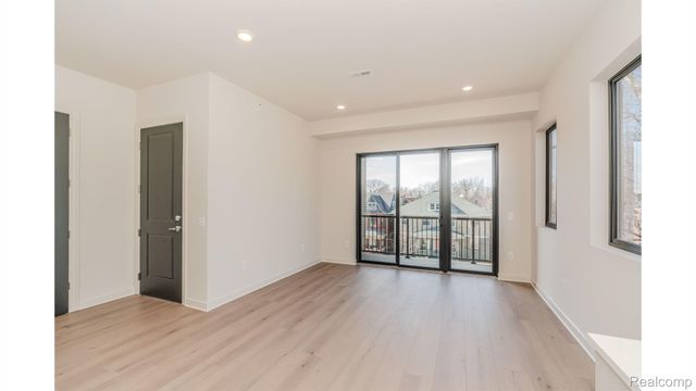 4130 TRUMBULL Street 5, Detroit, MI 48208