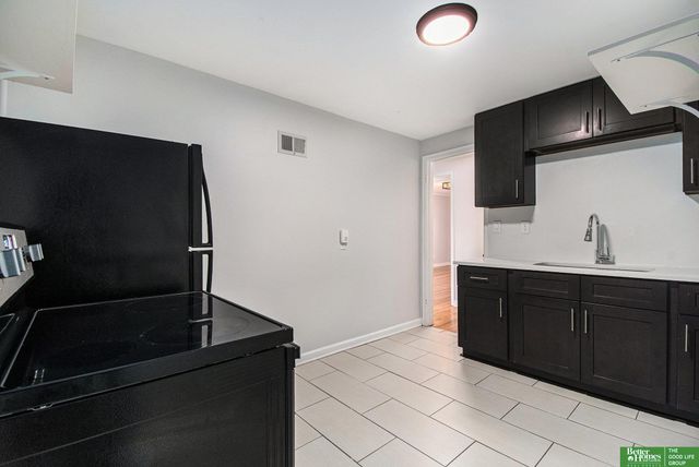 5519 NW Radial Highway, Omaha, NE 68104