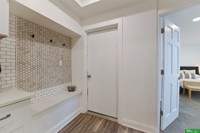 5519 NW Radial Highway, Omaha, NE 68104