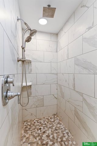 5519 NW Radial Highway, Omaha, NE 68104