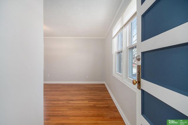 5519 NW Radial Highway, Omaha, NE 68104