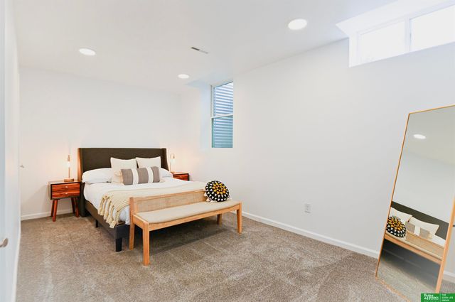 5519 NW Radial Highway, Omaha, NE 68104