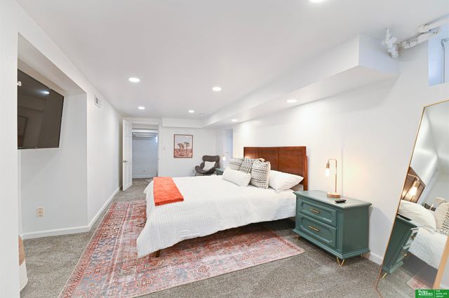 5519 NW Radial Highway, Omaha, NE 68104