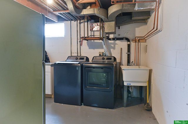 5519 NW Radial Highway, Omaha, NE 68104