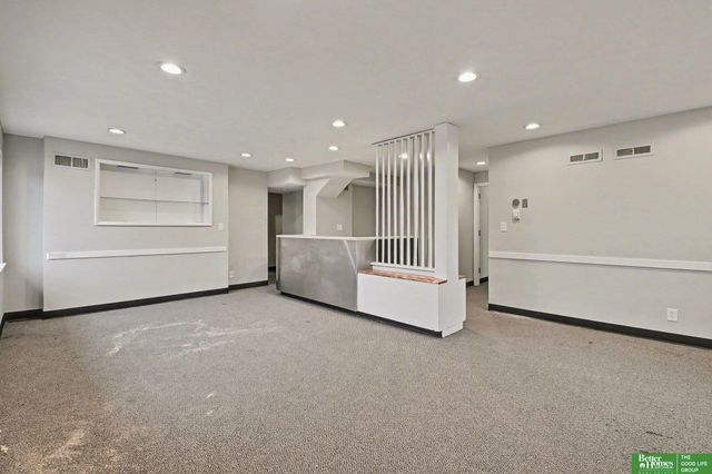 5519 NW Radial Highway, Omaha, NE 68104